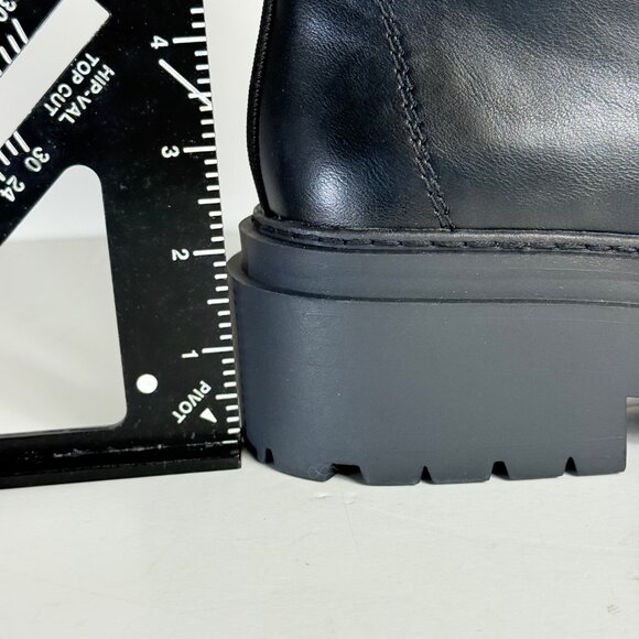 Edgy Black Combat Ankle Boots Sz 9 Chunky Lug Platform Front Zipper Biker Chick - Picture 9 of 16